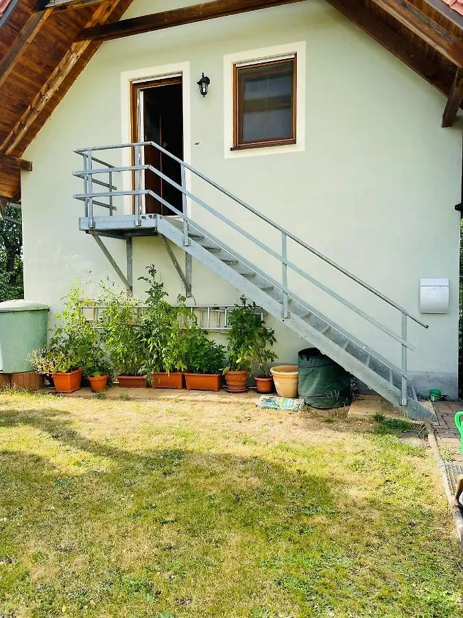 Ferienappartement Am Almesbach Weiden فايدن