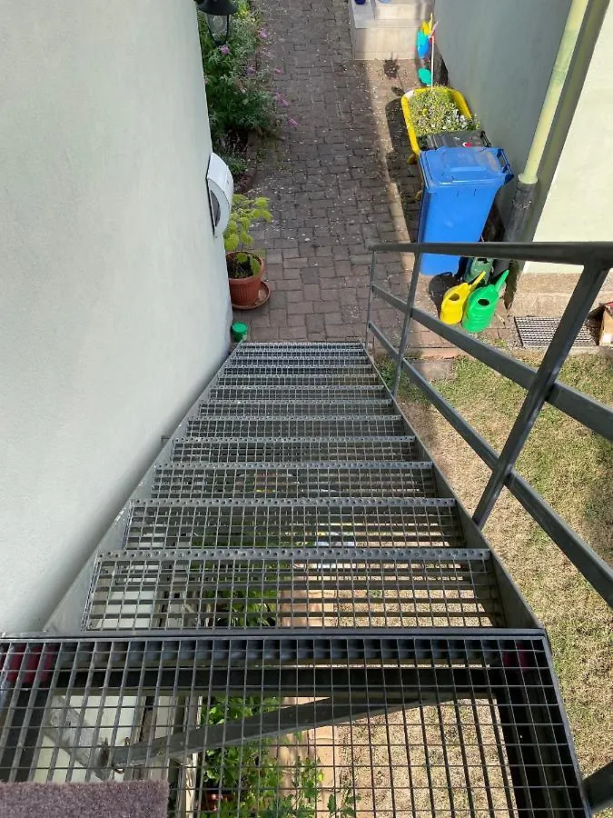 Ferienappartement Am Almesbach Weiden فايدن 0*,  ألمانيا
